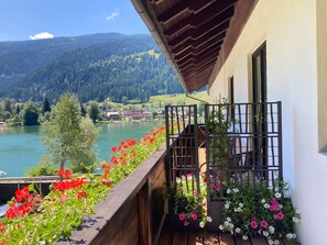 Terrace/patio - Wohnung mit Balkon und 2 Schlafzimmer by Interhome (Feld am See)