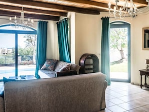 TV, fireplace - Niriides Villas_ Liagori_ 2-Schlafzimmer privater Pool by Interhome (Analipsi-Hersonissos)