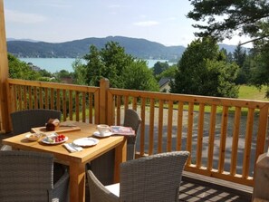 Outdoor dining - Villa Albatros in Oberdellach by Interhome (Oberdellach)