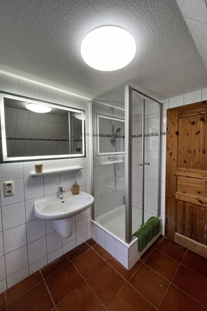 Towels - Gans in Ummanz-Lüßvitz by Interhome (Gingst)