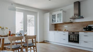 Fridge, microwave, oven, dishwasher