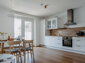 Fridge, microwave, oven, dishwasher - Lakeside Top2 by Interhome (Mörbisch am See)