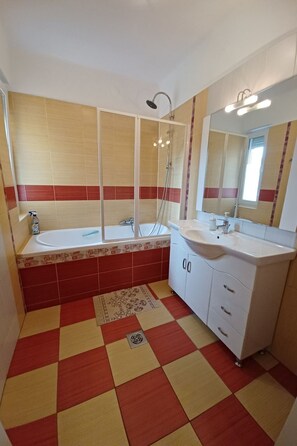 Bathroom - Schönes Appartement by Interhome (Fonyód)