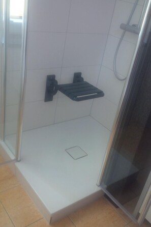 Bathroom - Appartement mit Terrasse by Interhome (Boltenhagen)