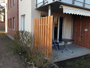 Outdoor dining - Appartement mit Terrasse by Interhome (Boltenhagen)