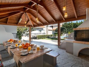 Outdoor dining - Villa Althea für 7 Personen und 1 Kind by Interhome (Ialyssos)
