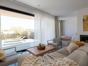 TV - Nisi Living Concept - Rhodos Villa by Interhome (Ialyssos)