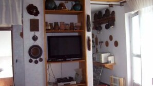 Unclassified image, 3 of 10, button - in Fonyód mit Garten by Interhome (Fonyód)