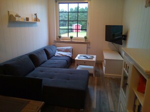 TV - twintig by Interhome (Westoverledingen)