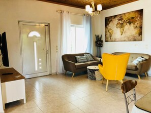TV, fireplace - mit Privatpool für 6 Personen ca. 105 m² in Faliraki, Ägäis (Rhodos) by Interhome (Faliraki)