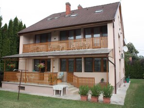 Exterior - Bequem eingerichtetes Appartement für 6 Personen by Interhome (Balatonlelle)