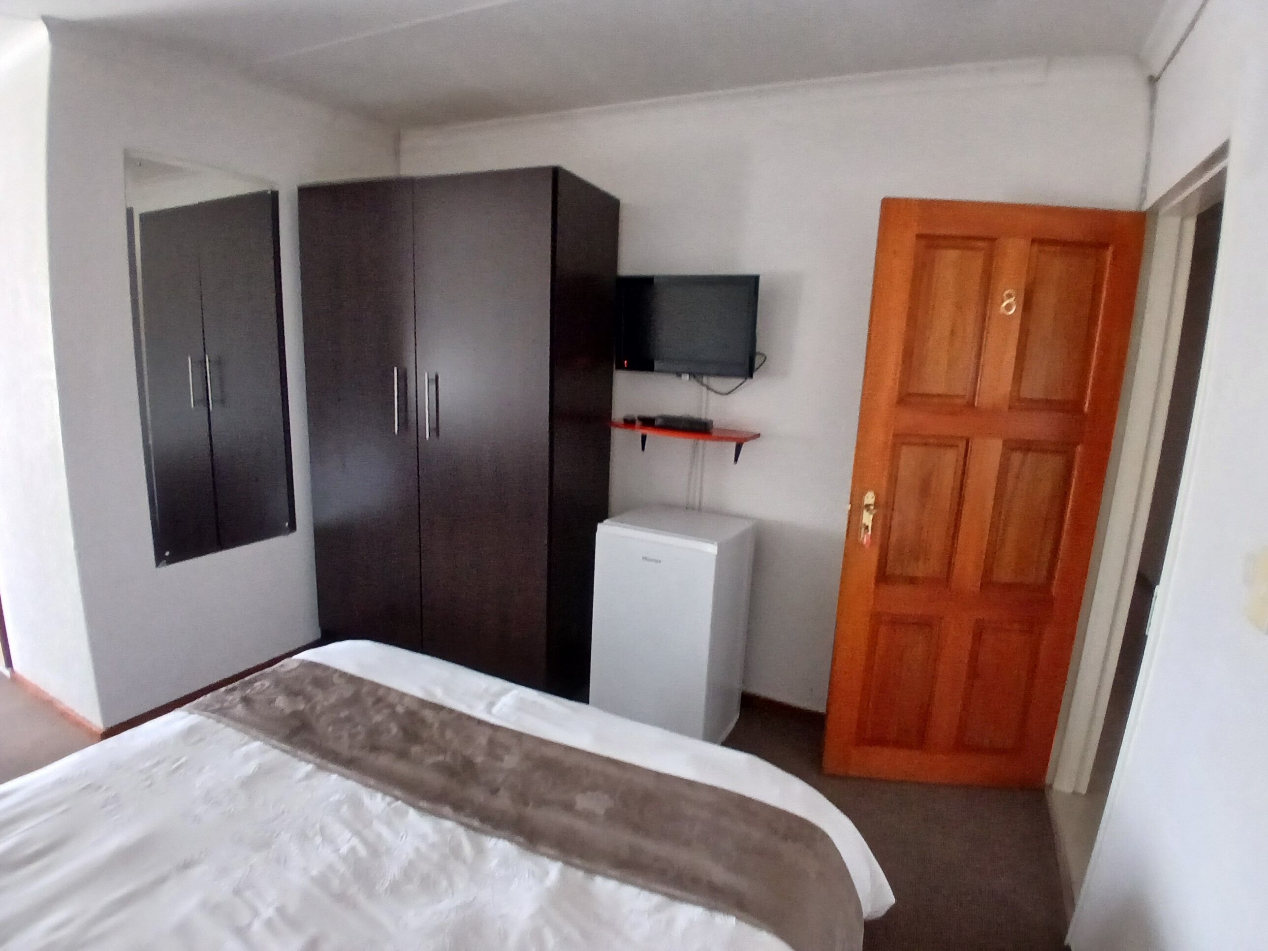 Economy Double Room | Desk, iron/ironing board, free WiFi