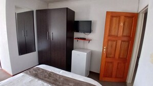 Economy Double Room - Moshitametsi Guesthouse (Kempton Park)