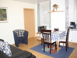 Living area - in ruhigem Ferienhaus in Ahlbeck by Interhome (Ahlbeck)