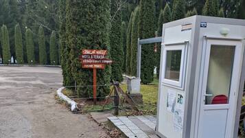 Room, Multiple Bedrooms, Smoking, Balcony | Garden