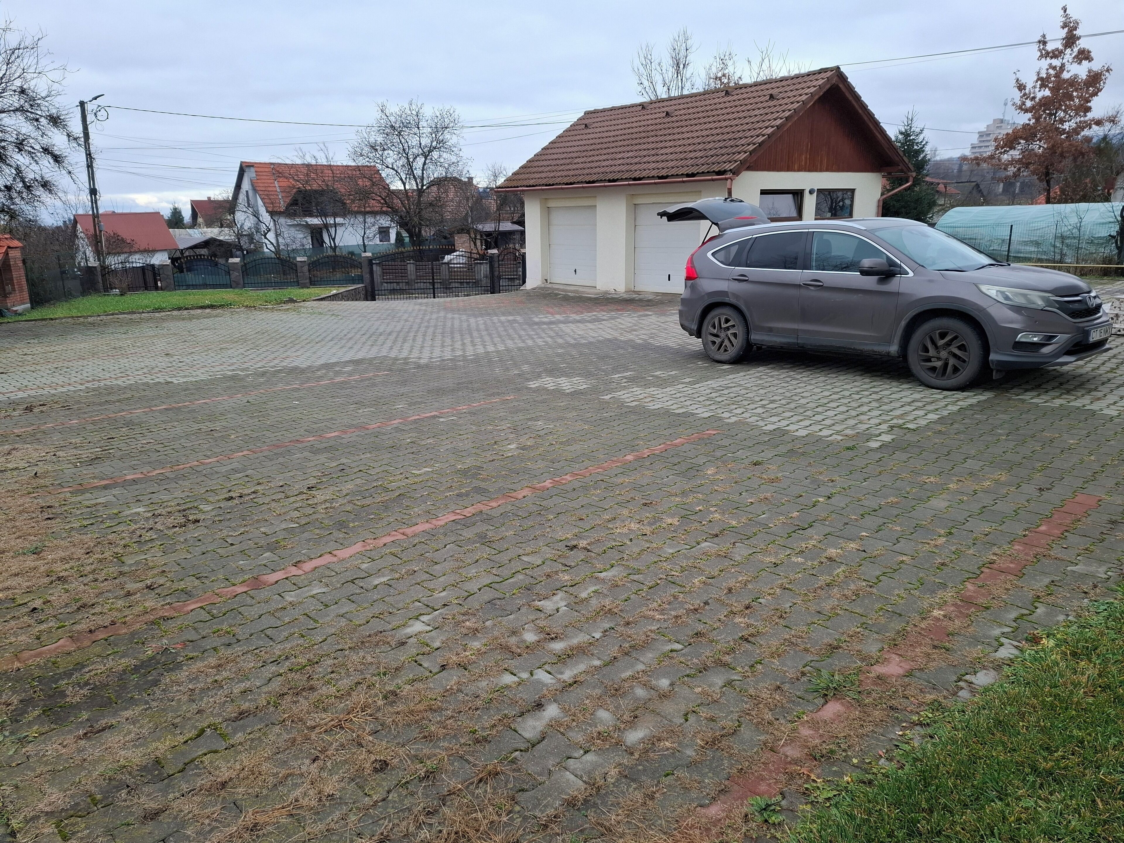 Chambre, plusieurs chambres, fumeurs, balcon | Parking | Parking gratuit