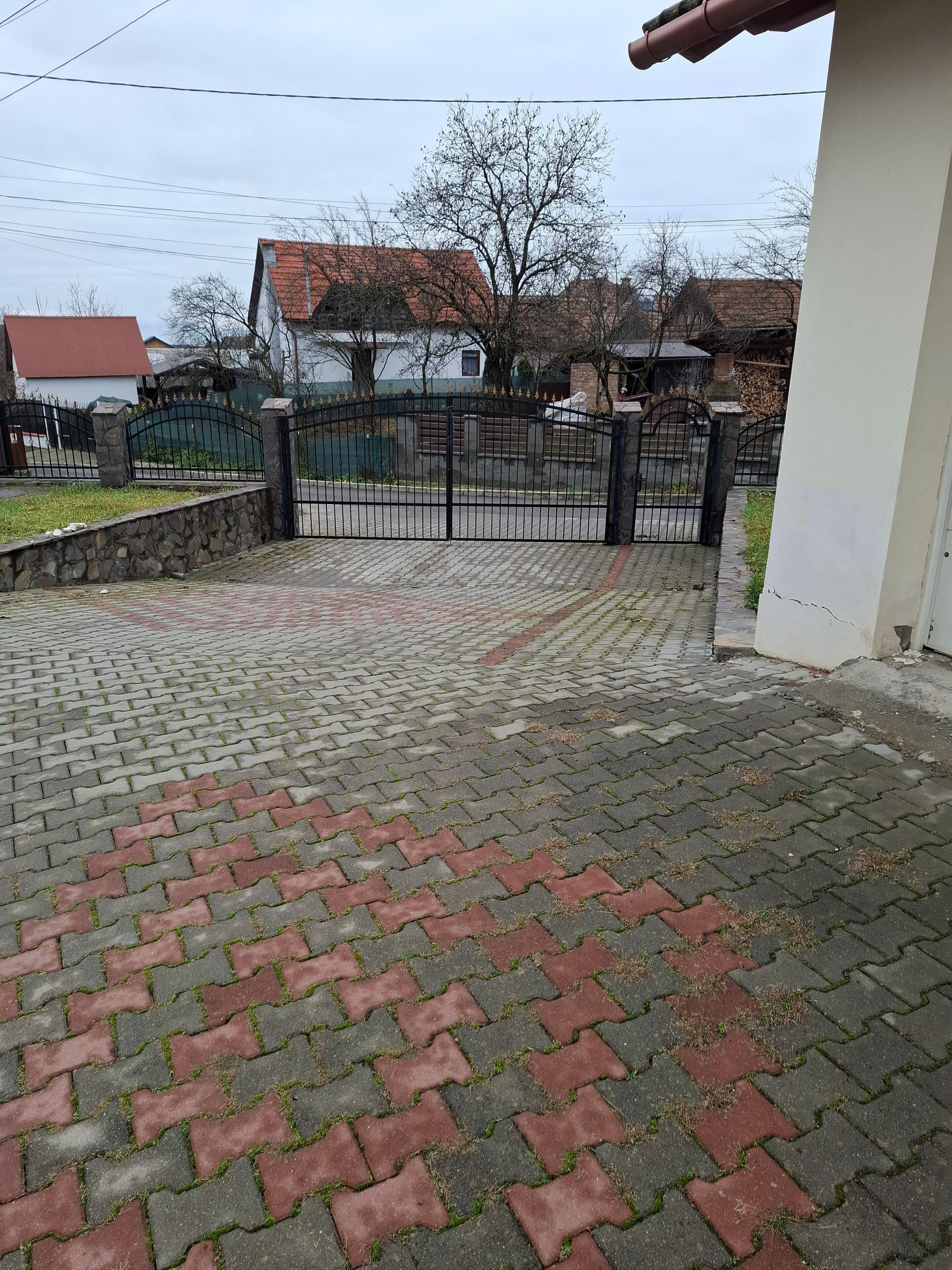 Room, Multiple Bedrooms, Smoking, Balcony | Property entrance