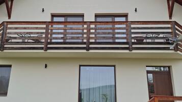 Chambre, plusieurs chambres, fumeur, balcon | Façade de l’hébergement