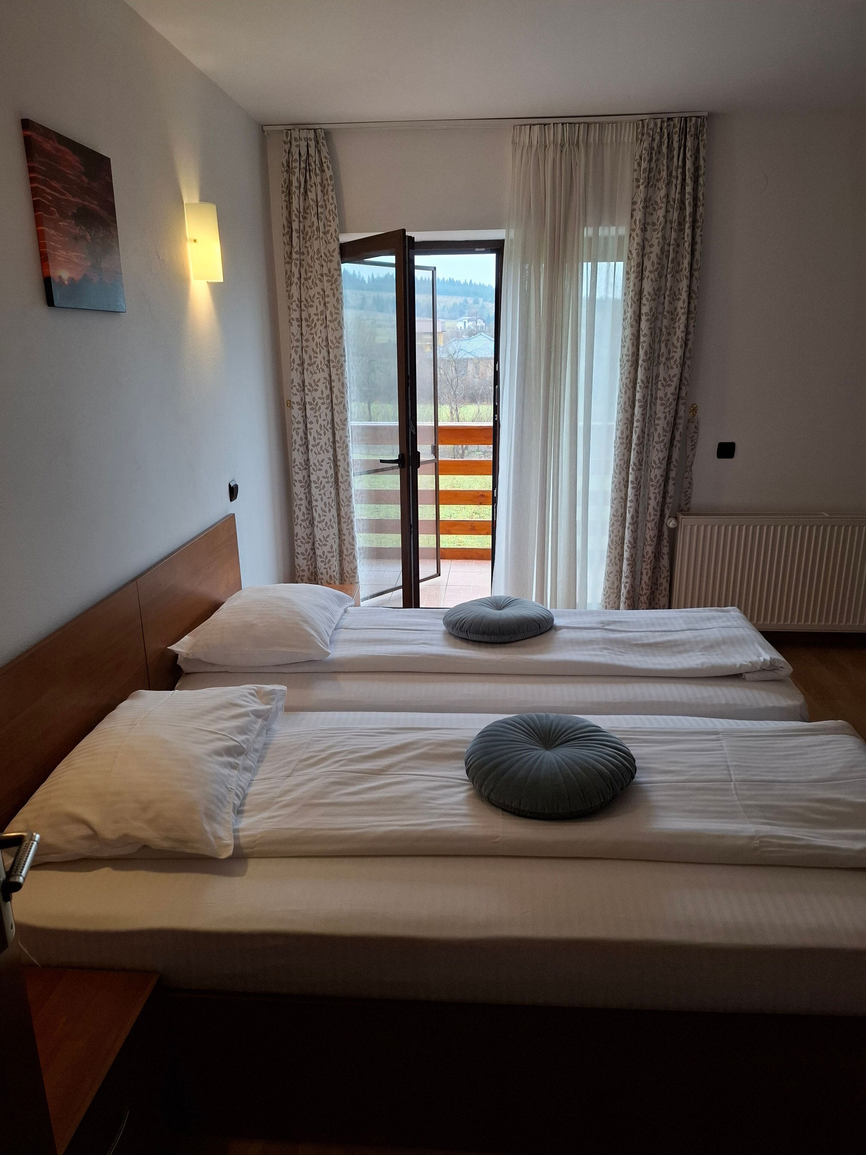Room, Multiple Bedrooms, Smoking, Balcony | Balcony