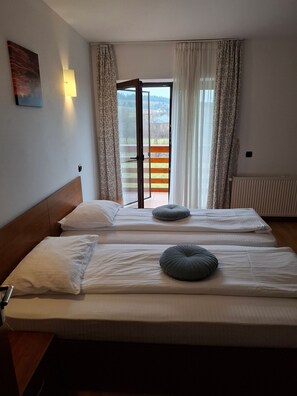 Camera, camere multiple, fumatori, balcone | Balcone