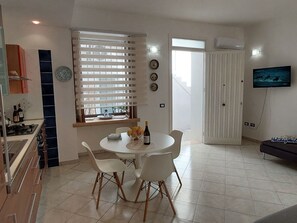 Dining - La Casa di Viola by Holiday World by Interhome (Marsala)