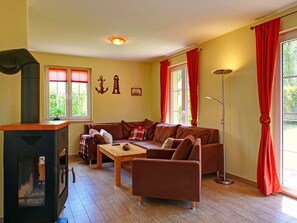 TV, fireplace - Haus Sonneneck by Interhome (Glowe)