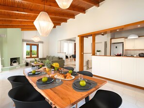 Dining - "Vegghera Villa" mit Bergblick by Interhome (Georgioupoli)