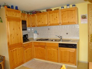 Fridge, microwave, dishwasher, cookware/dishes/utensils - Wiesengrund in Bayerisch Eisenstein by Interhome (Bayerisch Eisenstein)