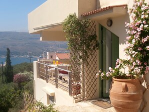Terrace/patio - Der Garten von Zephyrus - Osten by Interhome (Agia Marina)