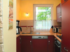 Fridge, oven, dishwasher, cookware/dishes/utensils - Uferpromenade 1 EG by Interhome (Waren)