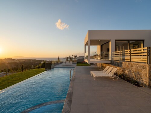 Villa Hara - Agia PElagia by Interhome