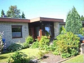 Exterior - Bungalow Hechthausen by Interhome (Hechthausen)