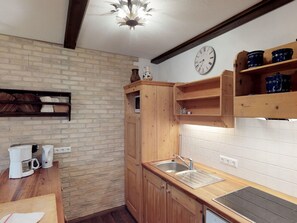 Fridge, microwave, oven, dishwasher - Kärntnerhaus in Falkertsee by Interhome (Falkert)