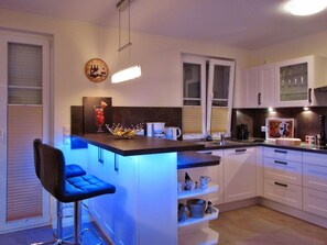 Fridge, microwave, oven, dishwasher - Villa Lhamo by Interhome (Glowe)