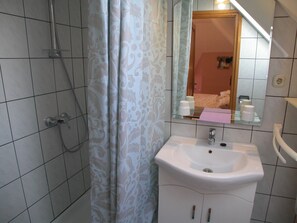 Towels - Hevizquelle by Interhome (Heviz - Thermal)