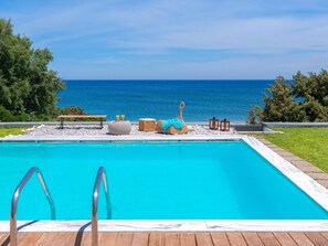 Pool - Villa Sevil mit Meerblick by Interhome (Gennadi)