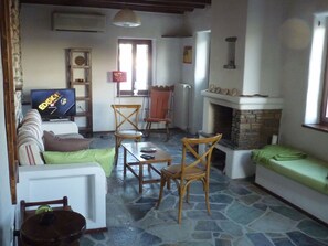 Fireplace - Apollon Paradise by Interhome (Paros)