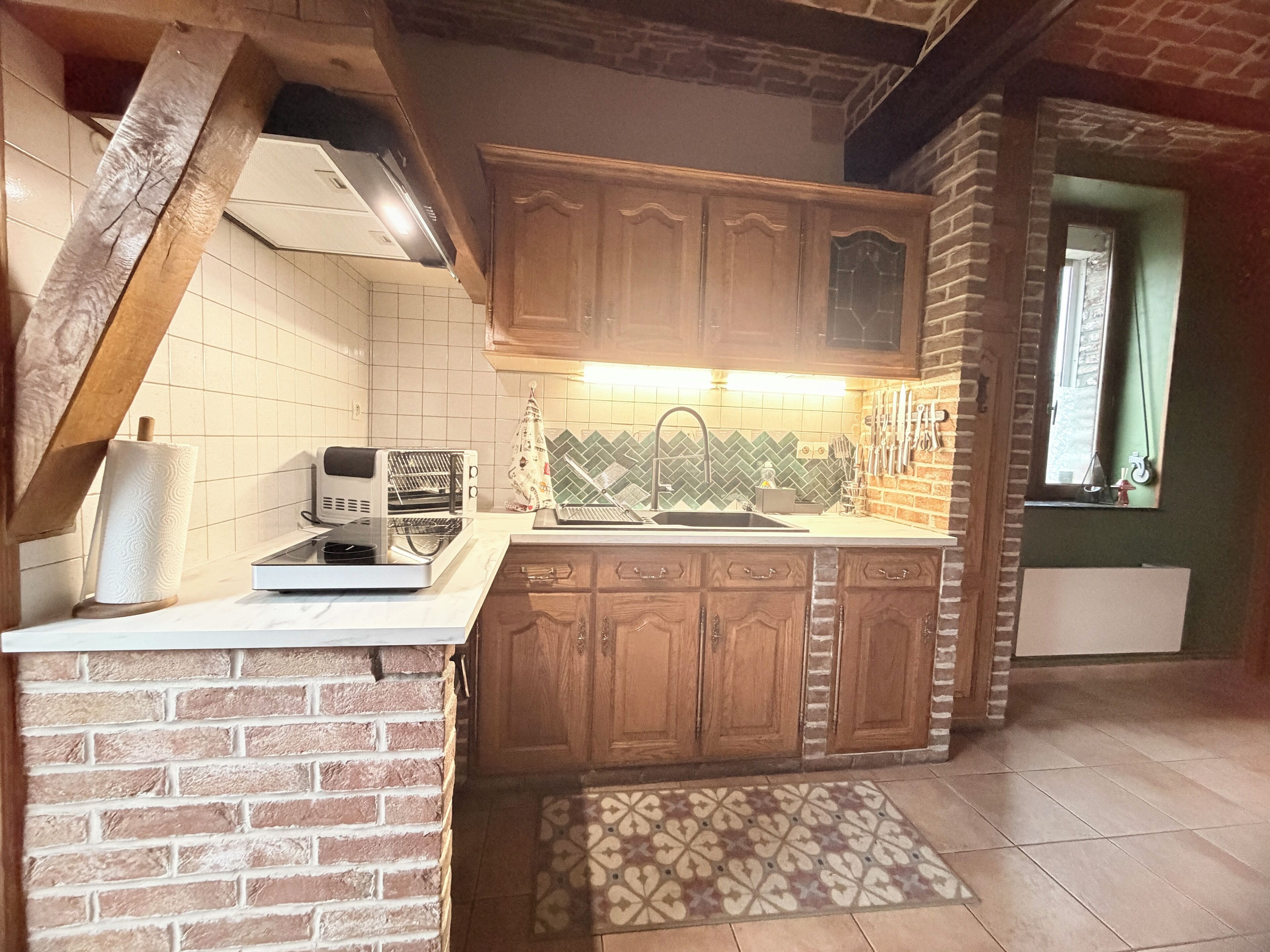 Mikroaaltouuni, uuni, liesi, astianpesukone