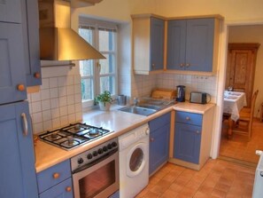 Fridge, microwave, oven, cookware/dishes/utensils