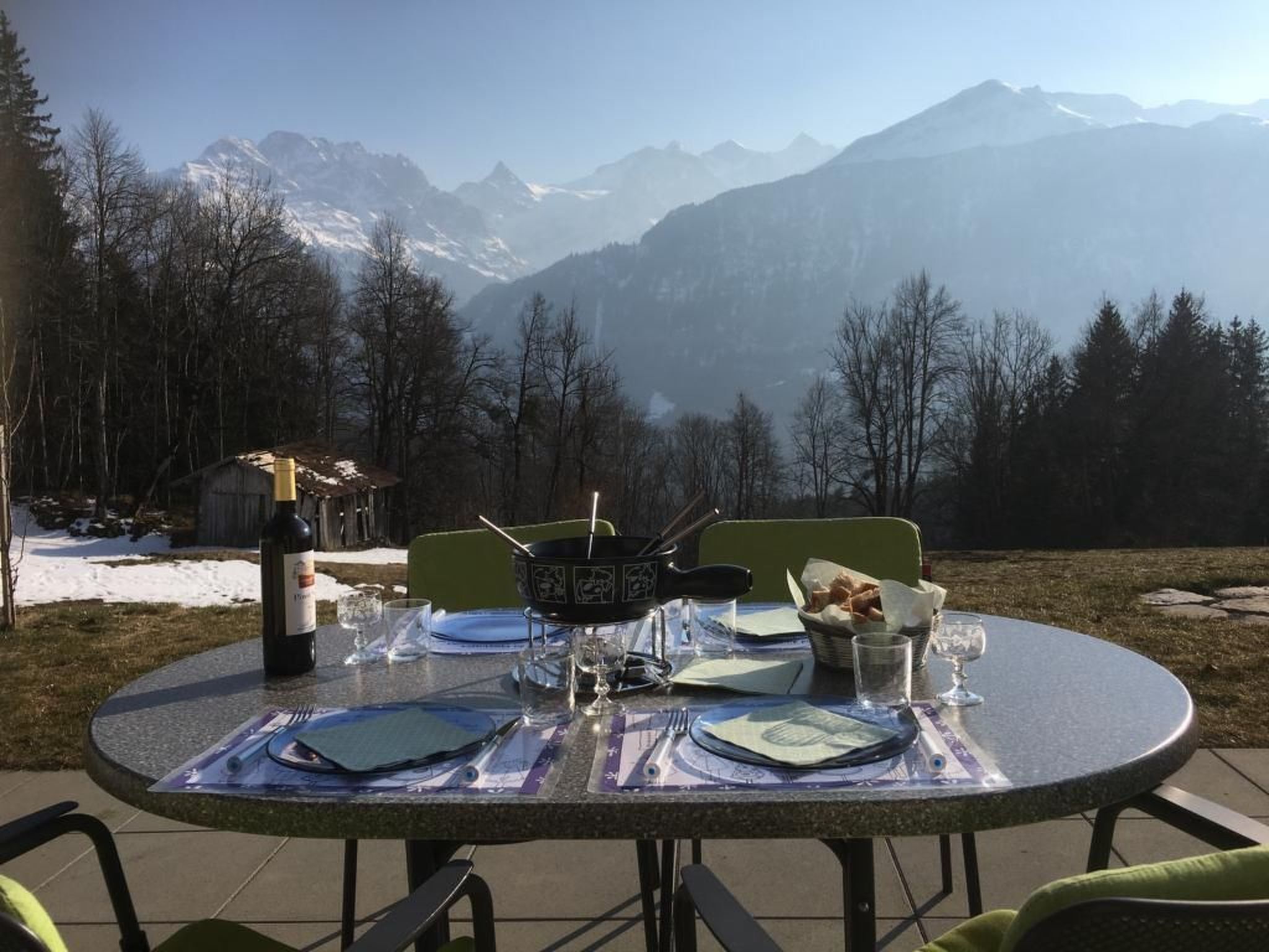 تناول الطعام بالخارج