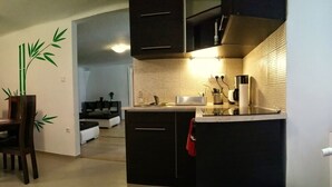 Unclassified image, 5 of 22, button - Moderne Ferienwohnung in Ujlipotvaros mit Garten by Interhome (Budapest)