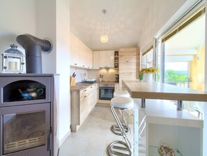 Fridge, oven, dishwasher, cookware/dishes/utensils - Apartment Sabina by Interhome (Krk/Čižići)