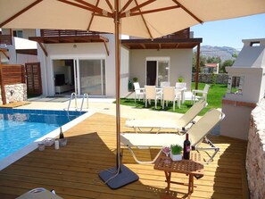 Pool - mit Privatpool für 4 Personen  + 2 Kinder ca. 92 m² in Masari, Ägäis (Rhod by Interhome (Archangelos)