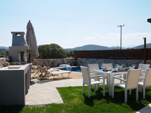 Outdoor dining - mit Privatpool für 4 Personen  + 2 Kinder ca. 92 m² in Masari, Ägäis (Rhod by Interhome (Archangelos)