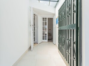 Interior - Chalet 'Weißes Haus' mit Wasserblick by Interhome (Bitonto)