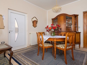 Dining - Vacation home Sara by Interhome (Plomin)