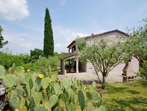 Property grounds - Ferienvilla "Nikolina" by Interhome (Pula/Rakalj)