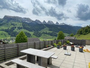 Outdoor dining - Bijou in Unterwasser by Interhome (Unterwasser)