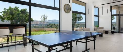 غرفة الألعاب