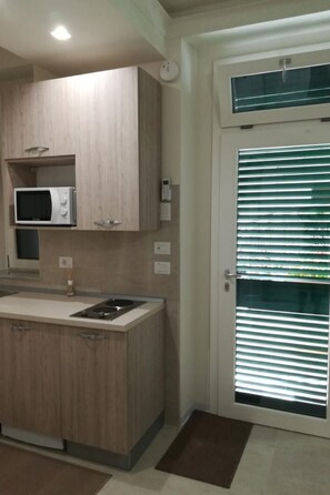 Fridge, cookware/dishes/utensils - in Reggio Calabria by Interhome (Reggio di Calabria)